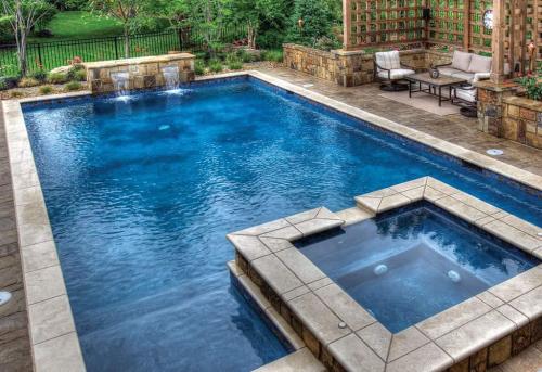 Main-Gunite_pool-1