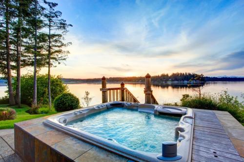 airbnb-hot-tub-spa-jacuzzi